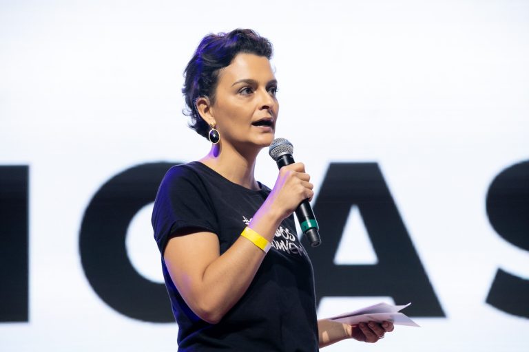 deaf influencer Paula Pfeifer
